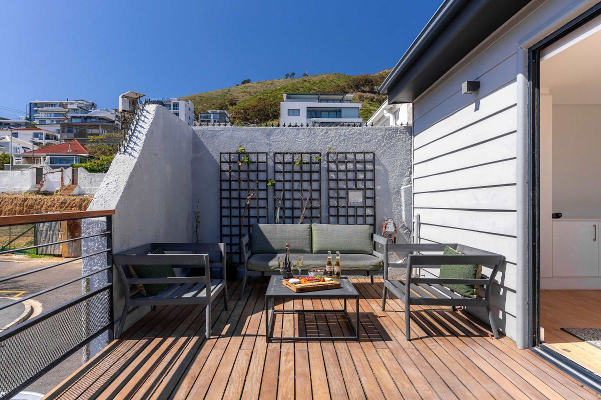 🌊 MNT Nelson Sea Point | Charming 2 Bedroom Townhouse, Sea Point, Cape Town