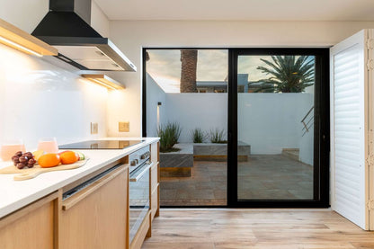 🌊 Cape House | Luxury 5 Bedroom Villa, Bakoven, Camps Bay, Cape Town