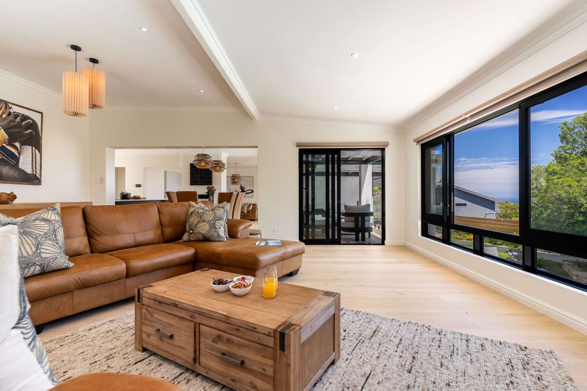 🌊 Crystal Bay Villa | Luxury 4 Bedroom Villa, Bakoven, Camps Bay, Cape Town