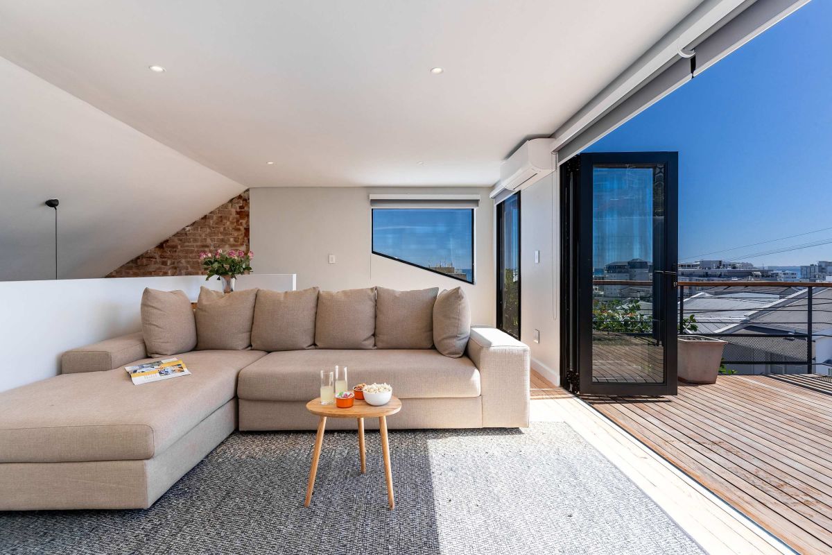 🌊 MNT Nelson Sea Point | Charming 2 Bedroom Townhouse, Sea Point, Cape Town